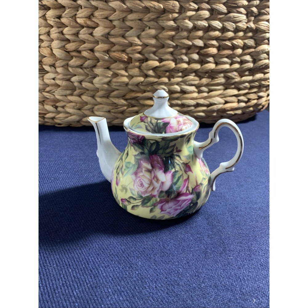 Floral Teapot Porcelain Treasure